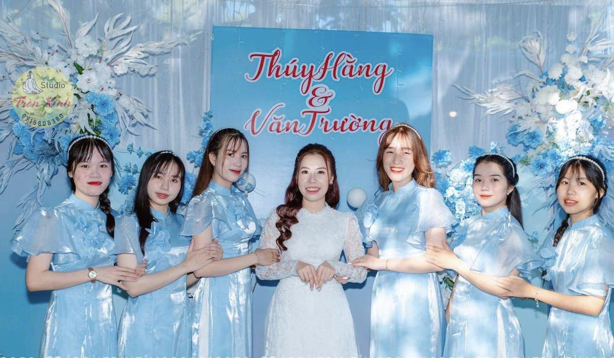 TEAM BƯNG QUẢ MŨM MĨM MẶC GÌ CHO XINH?